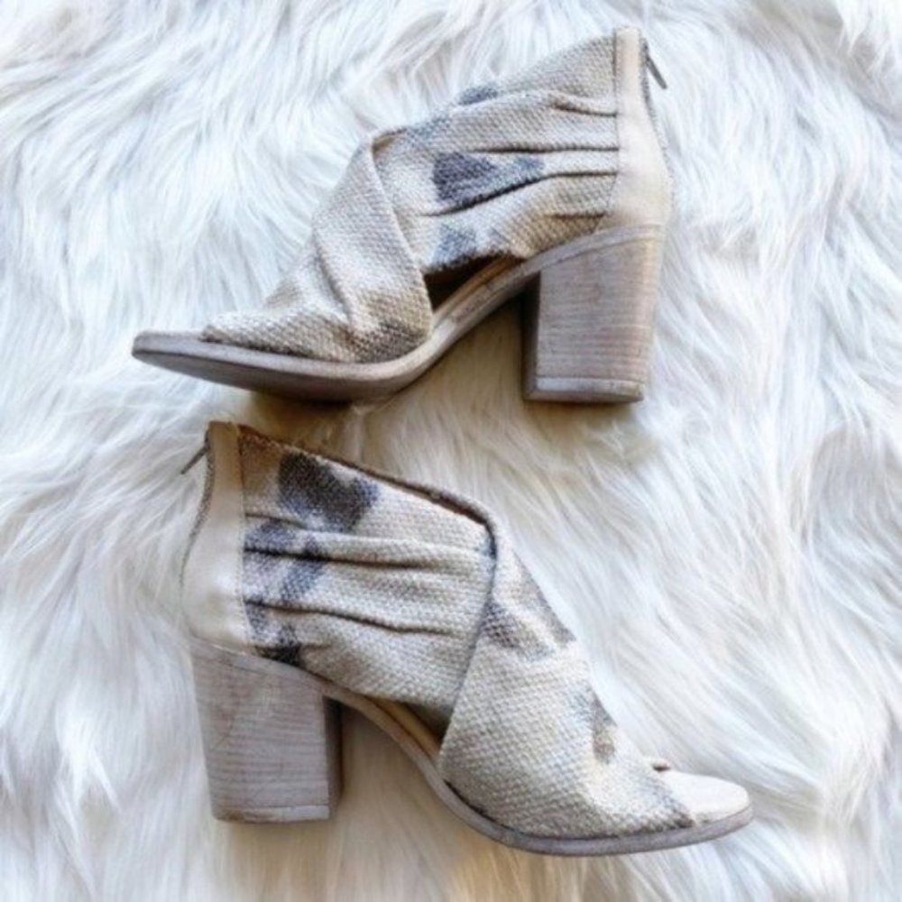 Unity In Diversity Python Cage Stacked Heel Sandal - image 2